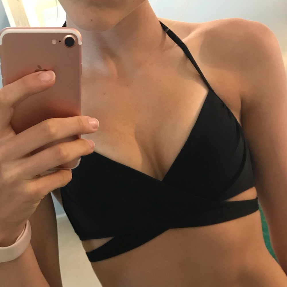 VS wrap halter swim top black